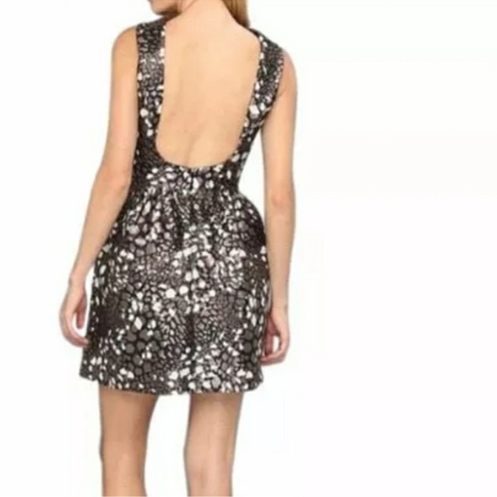 Mark & James Badgley Mischka Halter Gold Jacquard Dress Size 6